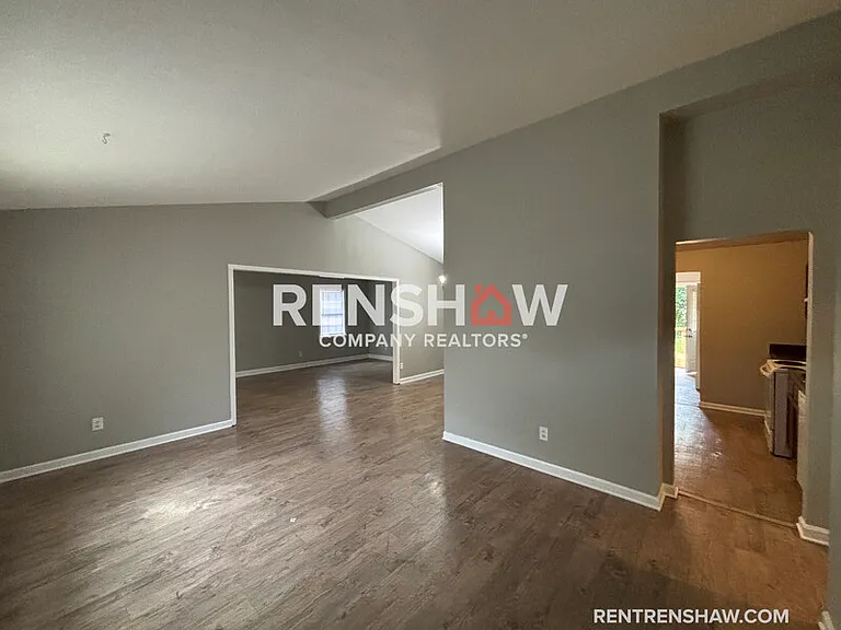 1488 Abernathy Rd — Photo 3