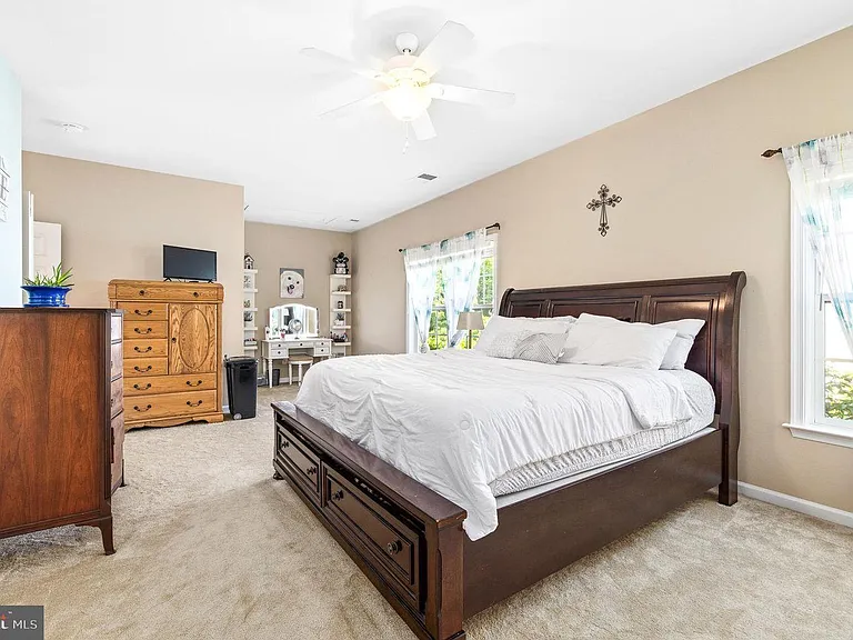 3314 Lady Catherine Cir — Photo 15