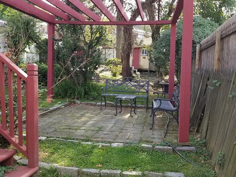 Alpine Ave — Photo 38