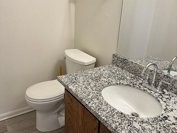 4th image of 1676 Brightside Dr Unit B