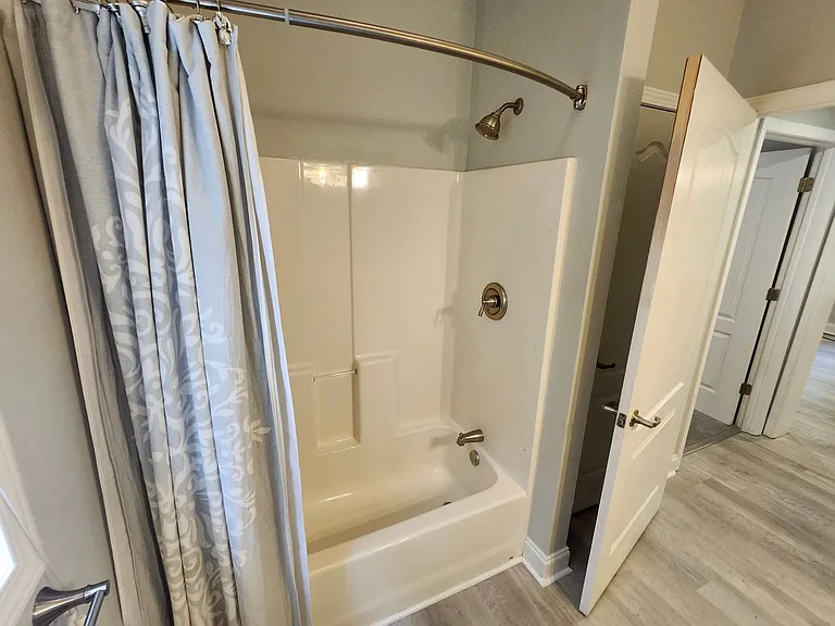 25806 Pollard Rd #100 — Photo 24