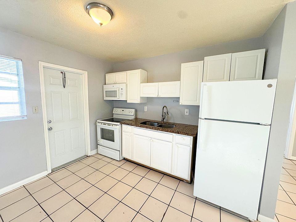 1st image of 121 NW 32nd Ave #11