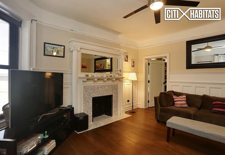 1st image of 310 W 99th St APT 208