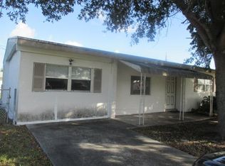 4327 Winchester Ln, West Palm Beach, FL 33406