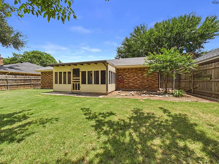 4844 Matterhorn Dr — Photo 40