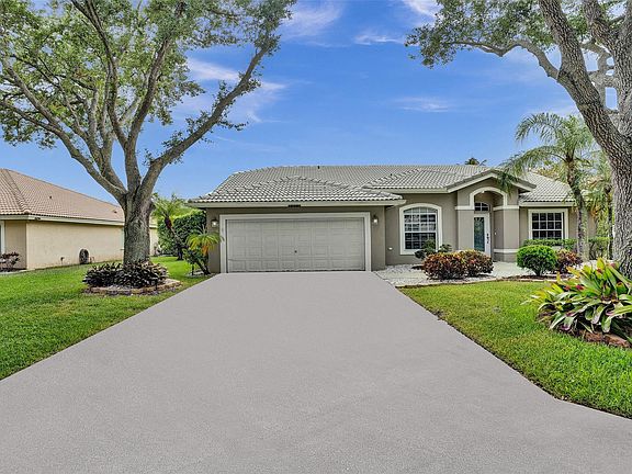 2nd image of 1470 NW 102nd Way