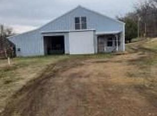 412 Ferndale Rd, Mineral Point, WI 53565