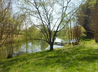 6121 Mt. Chestnut Rd, Roanoke, VA 24018