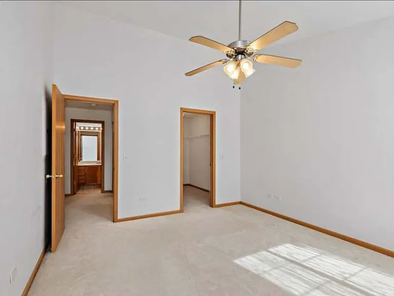2319 Silverstone Dr — Photo 11