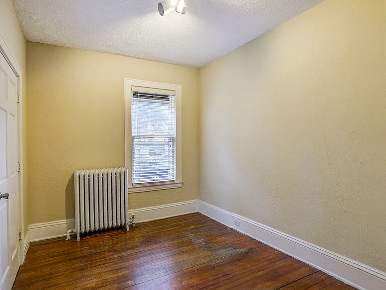712 W 28th St #1 — Photo 15