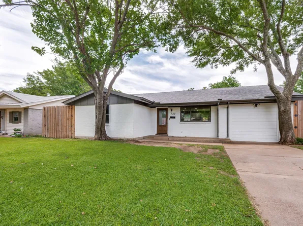 737 Cranbrook Ln, Grand Prairie, TX 75052