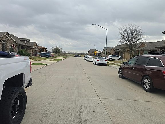 4th image of 716 Gold Hill Trl