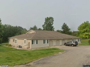 1093 Lake Park Cir, Grand Blanc, MI 48439