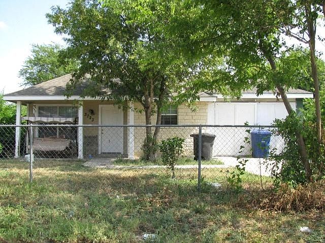 1st image of 3723 W Travis St