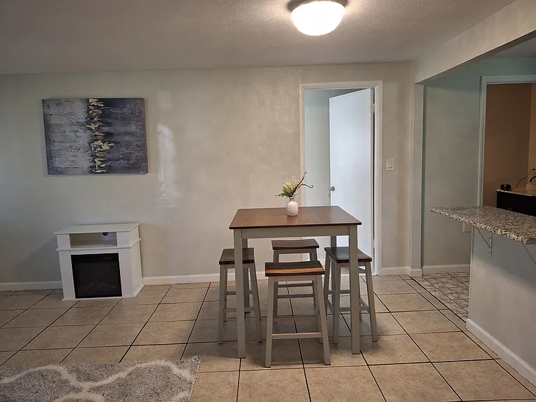 5641 94th Ter — Photo 10