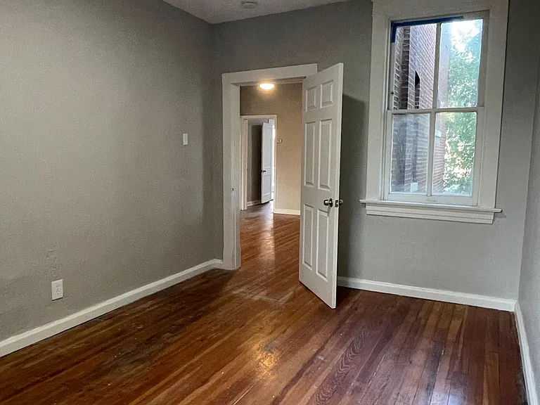 2835 Texas Ave #1F — Photo 12