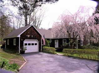 22 Stanton Ln, Preston, CT 06365