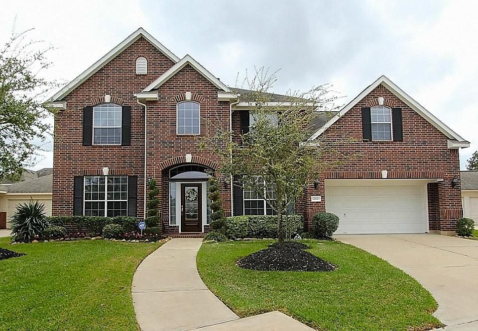 1st image of 12823 Mossy Ledge Dr
