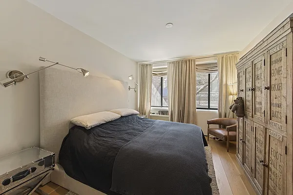 Sold by Nest Seekers International | media 6