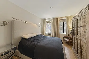 Sold by Nest Seekers International