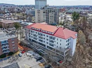 96 River Rd UNIT 302, Manchester, NH 03104