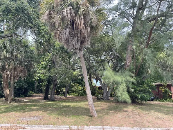 806 S LAKESIDE Drive, Lake Worth Beach, FL 33460