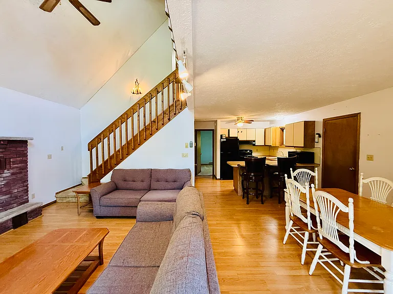 4204 Hickory Rd — Photo 11