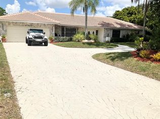 10477 NW 4th St, Coral Springs, FL 33071