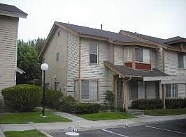 2nd image of 2005 Manzana Way