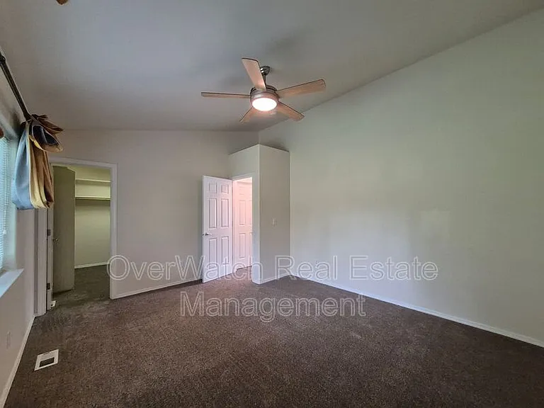 5595 Sapphire Loop — Photo 8