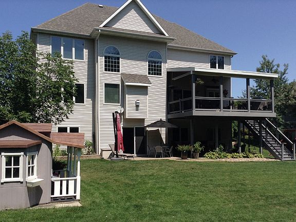 2nd image of 2900 SE Belfry Dr
