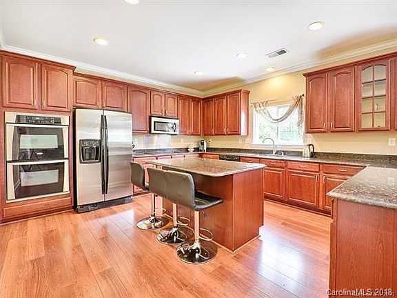 4th image of 6707 Oakdale Meadows Ct