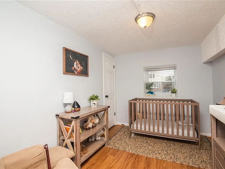 5703 Holly Rd — Photo 12