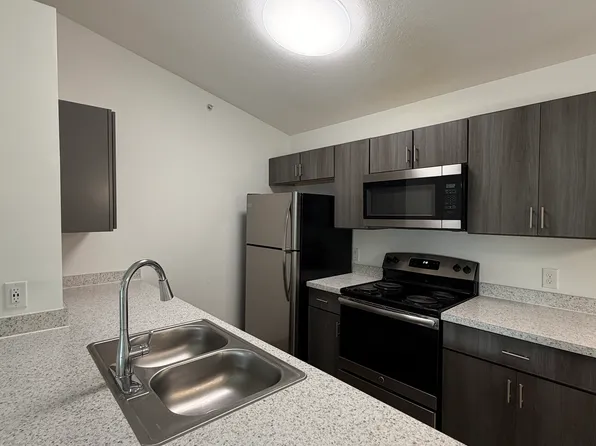 501-8 Gethings Cir, Battle Creek, MI 49015