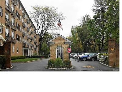 4 Consulate Dr, Tuckahoe, NY, 10707