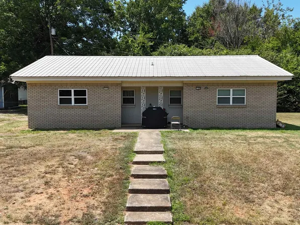 1111 Weiss St, Mena, AR 71953