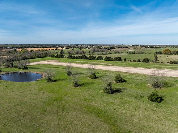 4th image of 275 Private Road 33263
