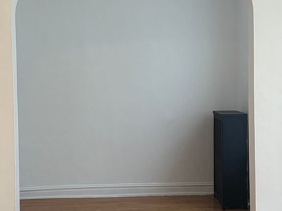 4th image of 6820 S Dante Ave #2