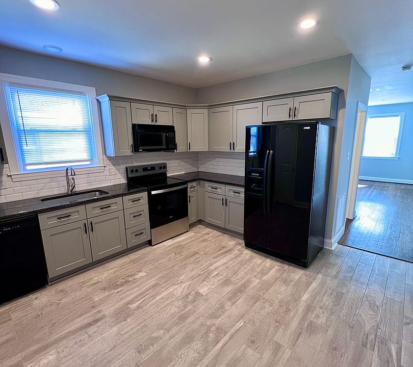 1st image of 3612 Delaware Ave #1