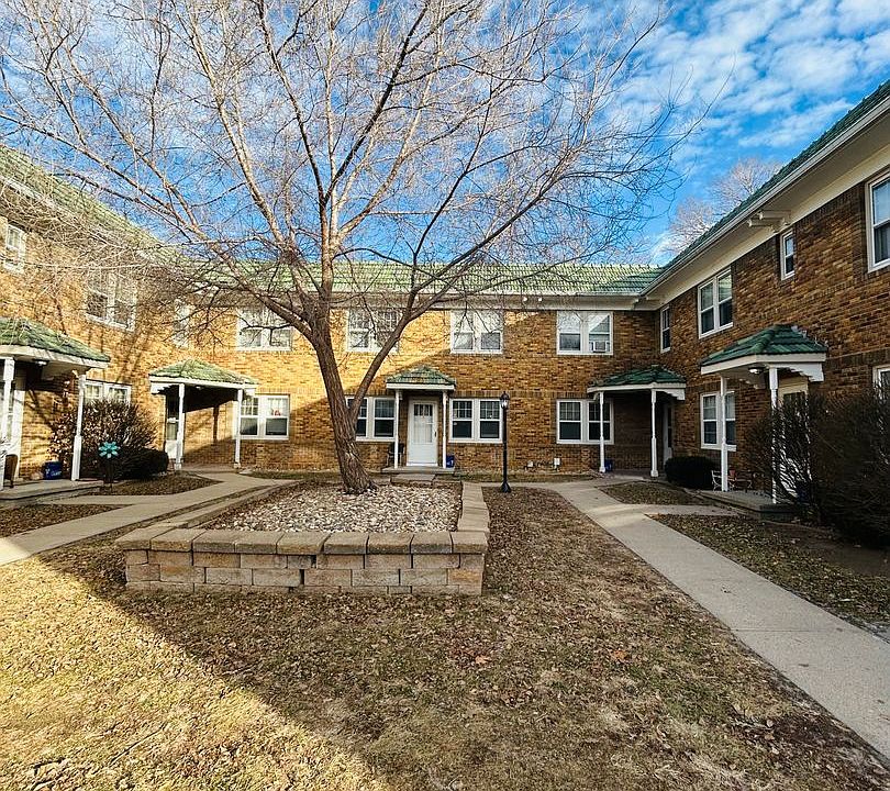 1st image of 137 N 33rd St APT G