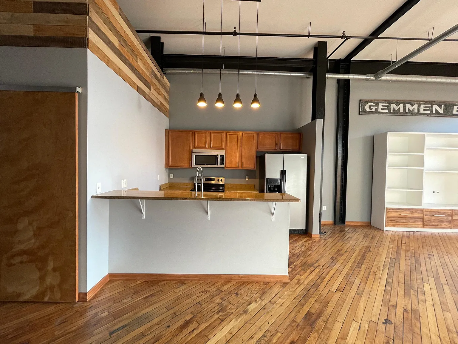 2 bed, 1293 sqft, $3,100 — Photo 2