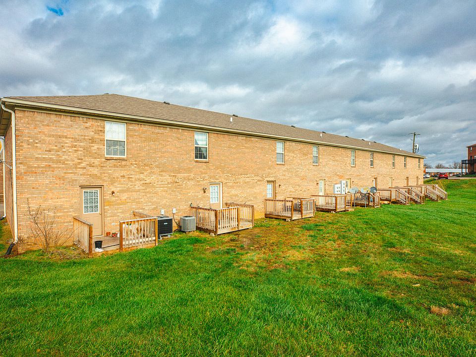 2nd image of 319 Kristin Dr