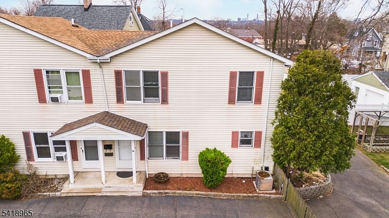 1st image of 197 Fort Lee Rd