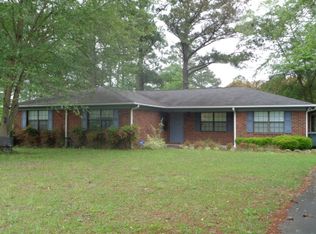 1102 Chestnut Ln, Hinesville, GA 31313