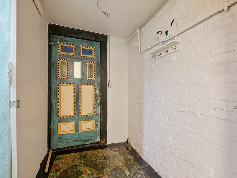1501 West 9th Street — Photo 9