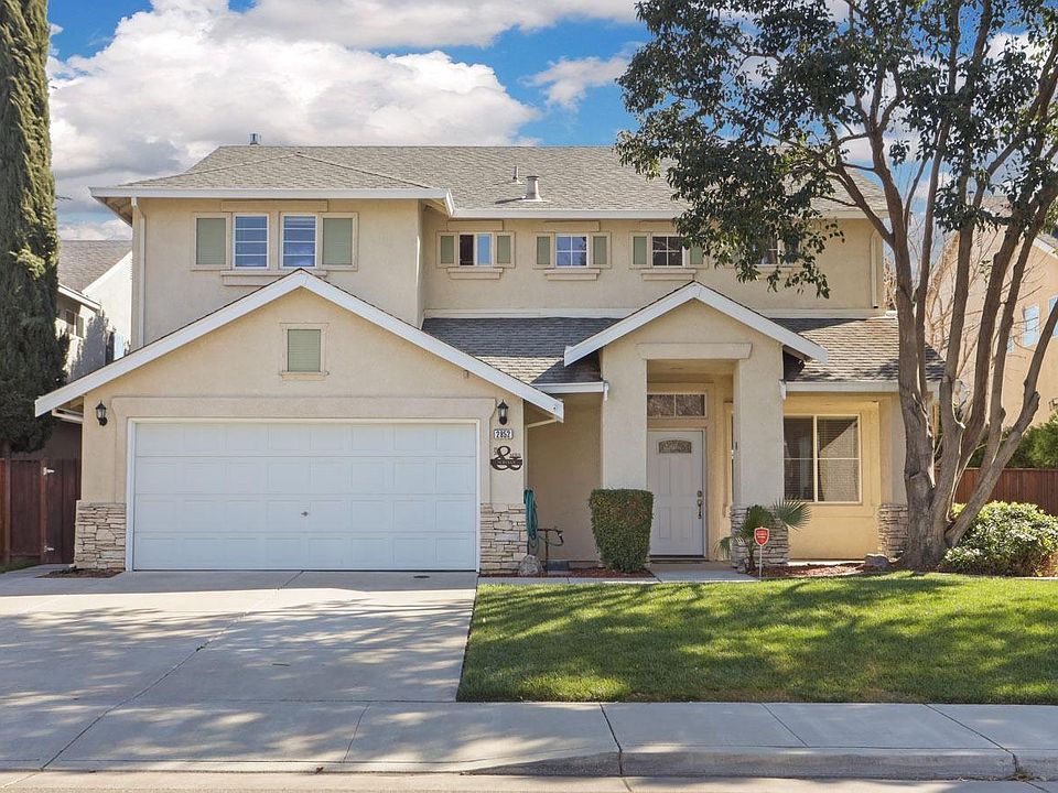 1st image of 2852 Clover Hill Ct
