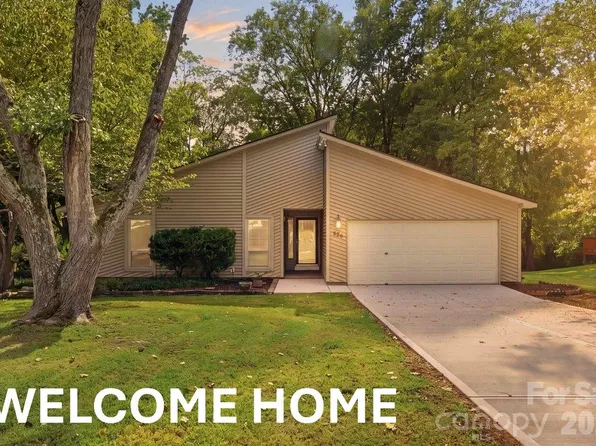 326 Vista Grande Cir, Charlotte, NC 28226