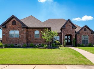 1825 Josh Dr, Conway, AR 72034