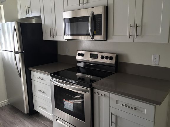 3rd image of 18000 Burbank Blvd #6