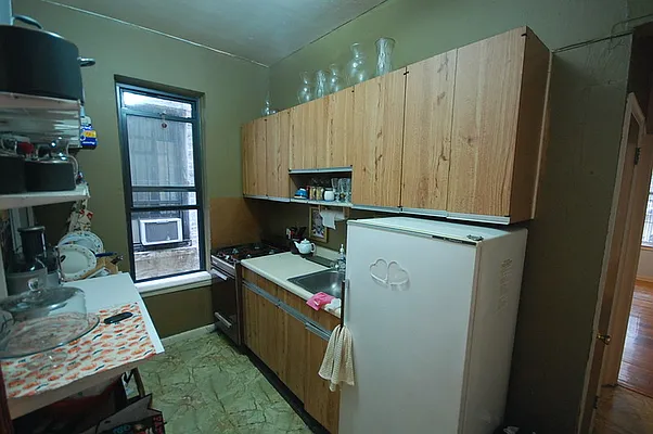 Rented by City Connections Realty | media 4